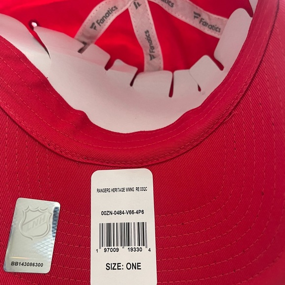 Red New York Rangers Cap - Picture 2 of 4
